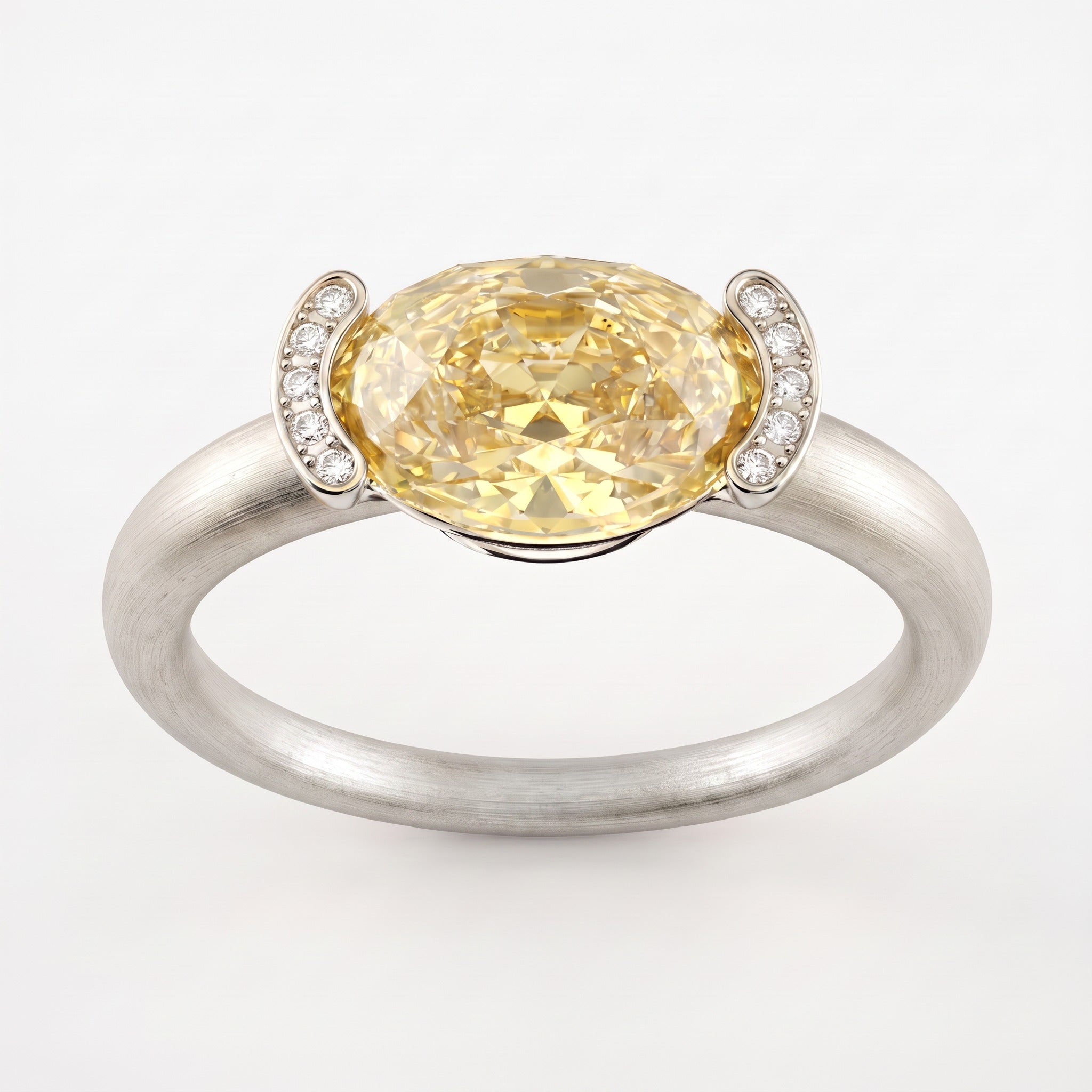 Bague Christine Bonbon en or blanc 18 carats recyclé, diamant de synthèse jaune de taille ovale serti est-ouest entre deux croissants pavés - Lauredi