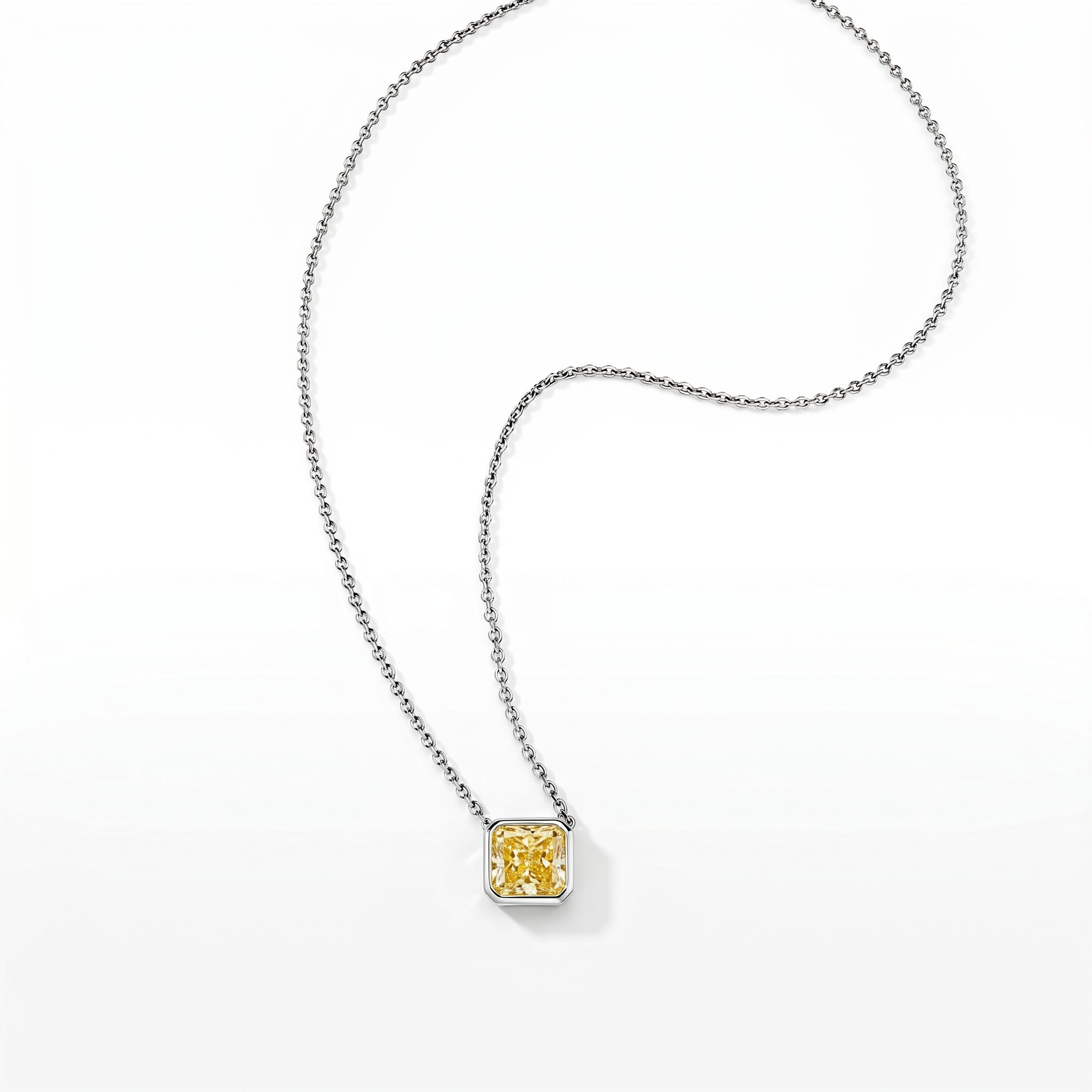 Collier Faubourg 1925 en or recyclé 18 carats, diamant de laboratoire taille Asscher jaune – Lauredi