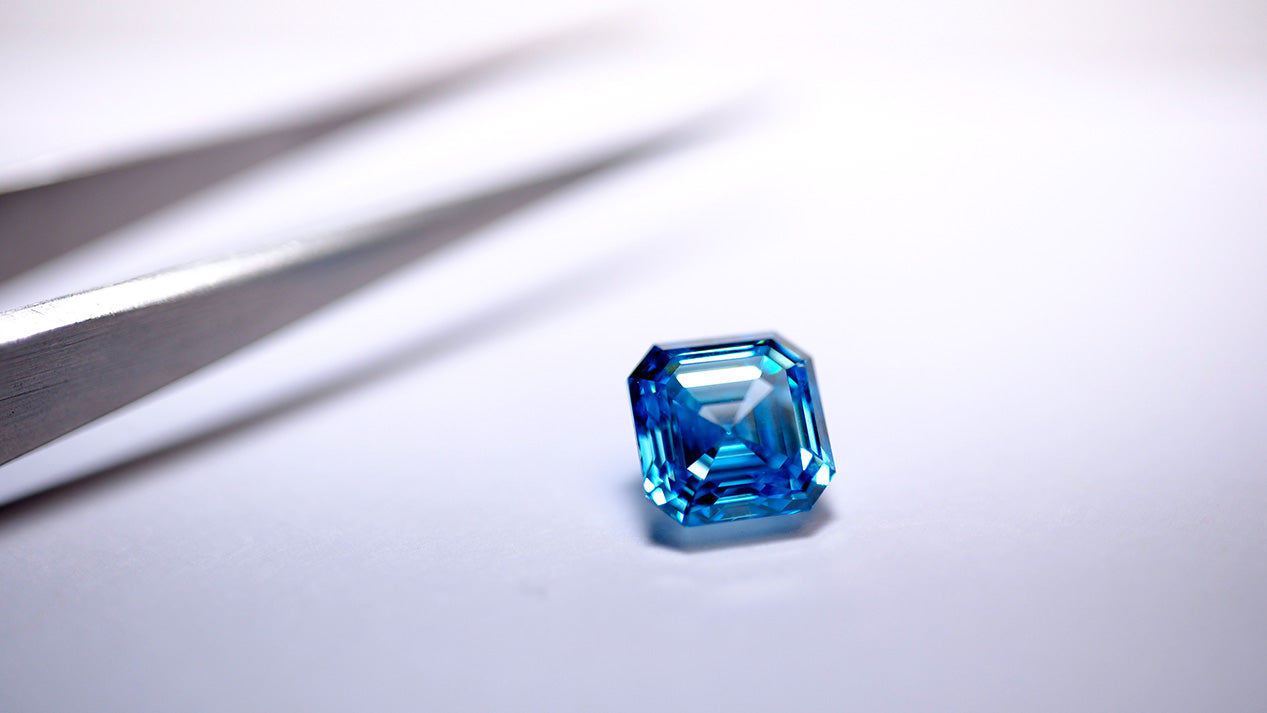 Diamant bleu taille asscher