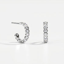 Créoles Mini Loop en or recyclé 18 carats, diamant de laboratoire taille brillant – Lauredi