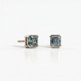 Pendientes de botón Faubourg 1925 en oro reciclado de 18 quilates con diamante de laboratorio talla Asscher azul – Lauredi